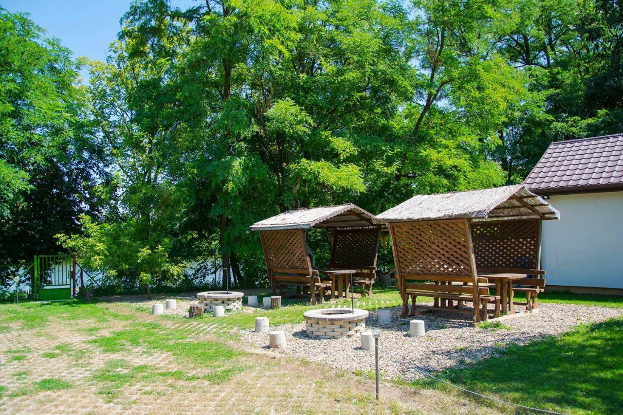 Nature Centrum Vendégház Gyortelek Extérieur photo